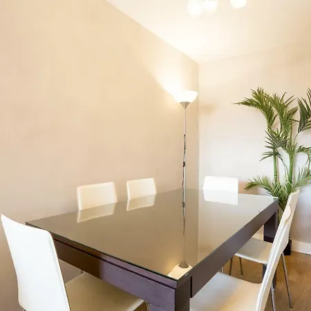 Lu&cia Bay Apartment Malaga