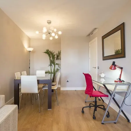 Lu&cia Bay Apartment Malaga
